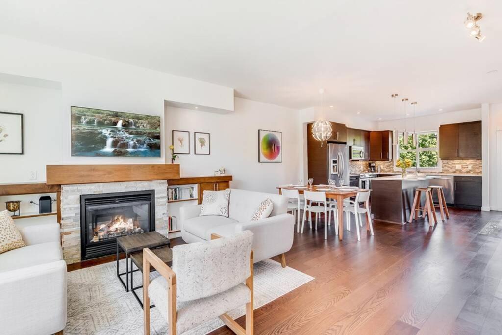 Cedar Hill Sunlit Stay - Bright Spacious & Modern Victoria Exteriér fotografie