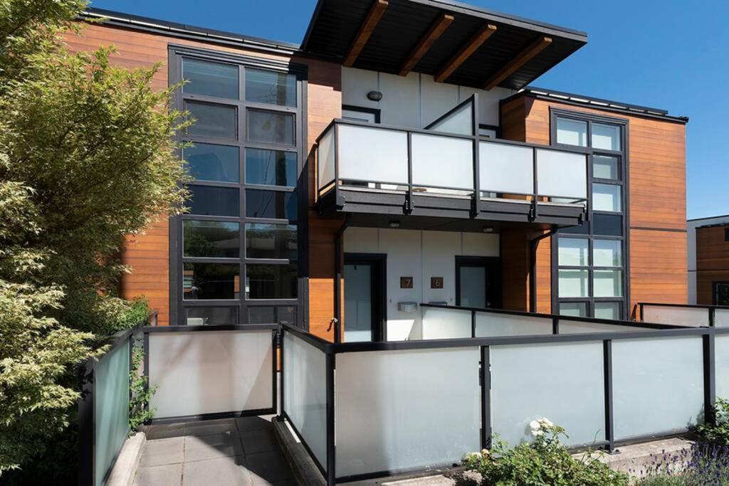 Cedar Hill Sunlit Stay - Bright Spacious & Modern Victoria Exteriér fotografie