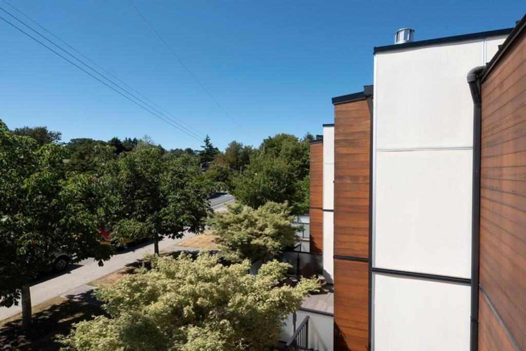 Cedar Hill Sunlit Stay - Bright Spacious & Modern Victoria Exteriér fotografie